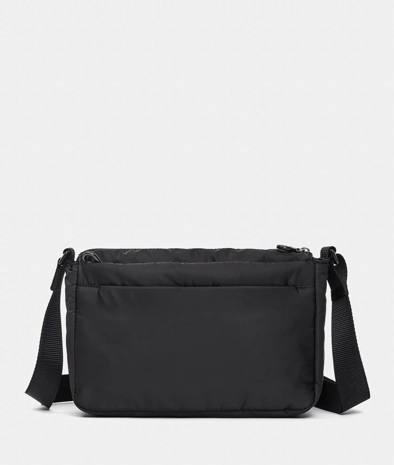 Mandarina Duck τσάντα MD20 balloon Black ONTT5-651